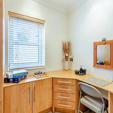 Old Joiners Shop * ريبون